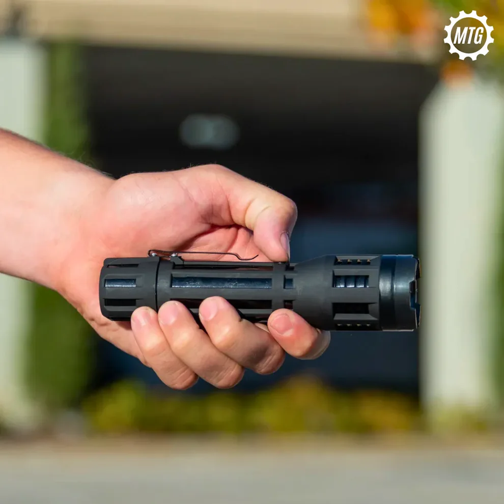 2-in-1 Taser with LED Flashlight - Rechargeable Stun Gun - Image 5